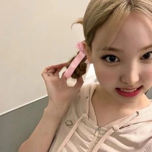 Meet your Posher, Binca